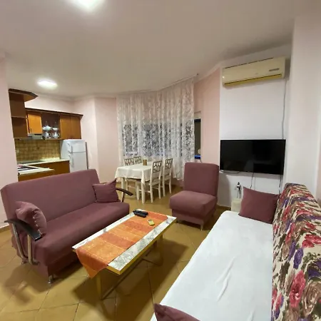 Nicely Apartment Golem (Tirana)